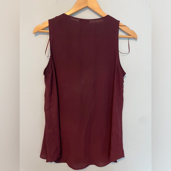Vince Camuto V-Neck Sleeveless Blouse - Picture 3 of 3